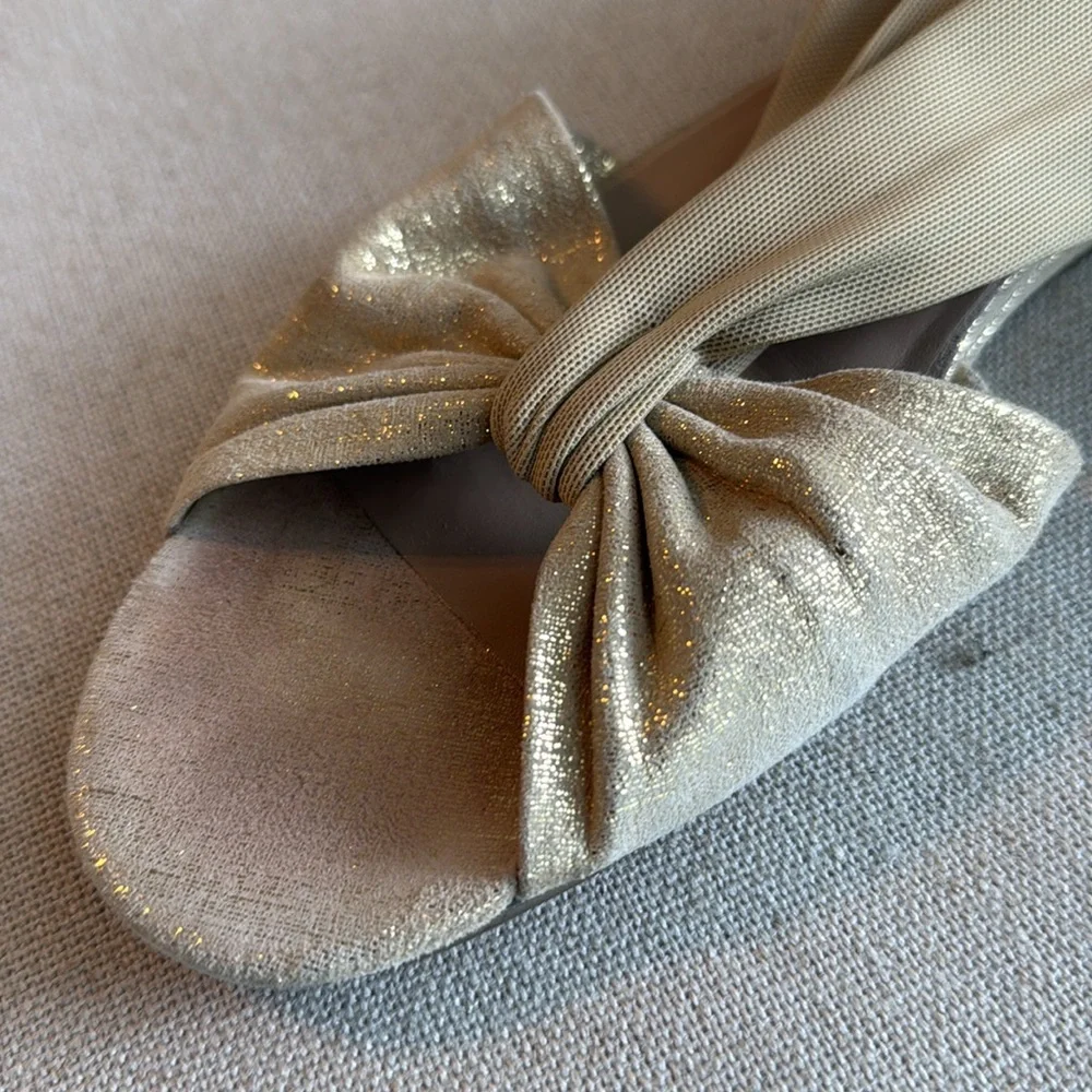 Donald Pliner Champagne‎ Gold Sandals